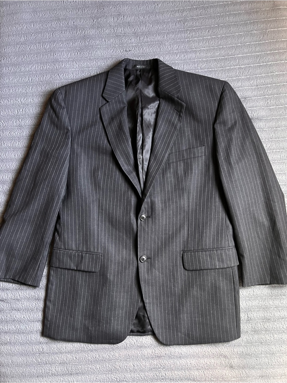 Calvin Klein 42R Mens Charcoal Black Pinstripe Two-Button Blazer